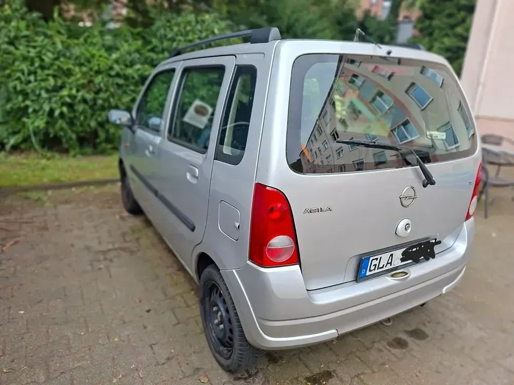 Gebraucht Opel Agila 75 PS (55 kW) 2004 Silber Van / Kleinbus