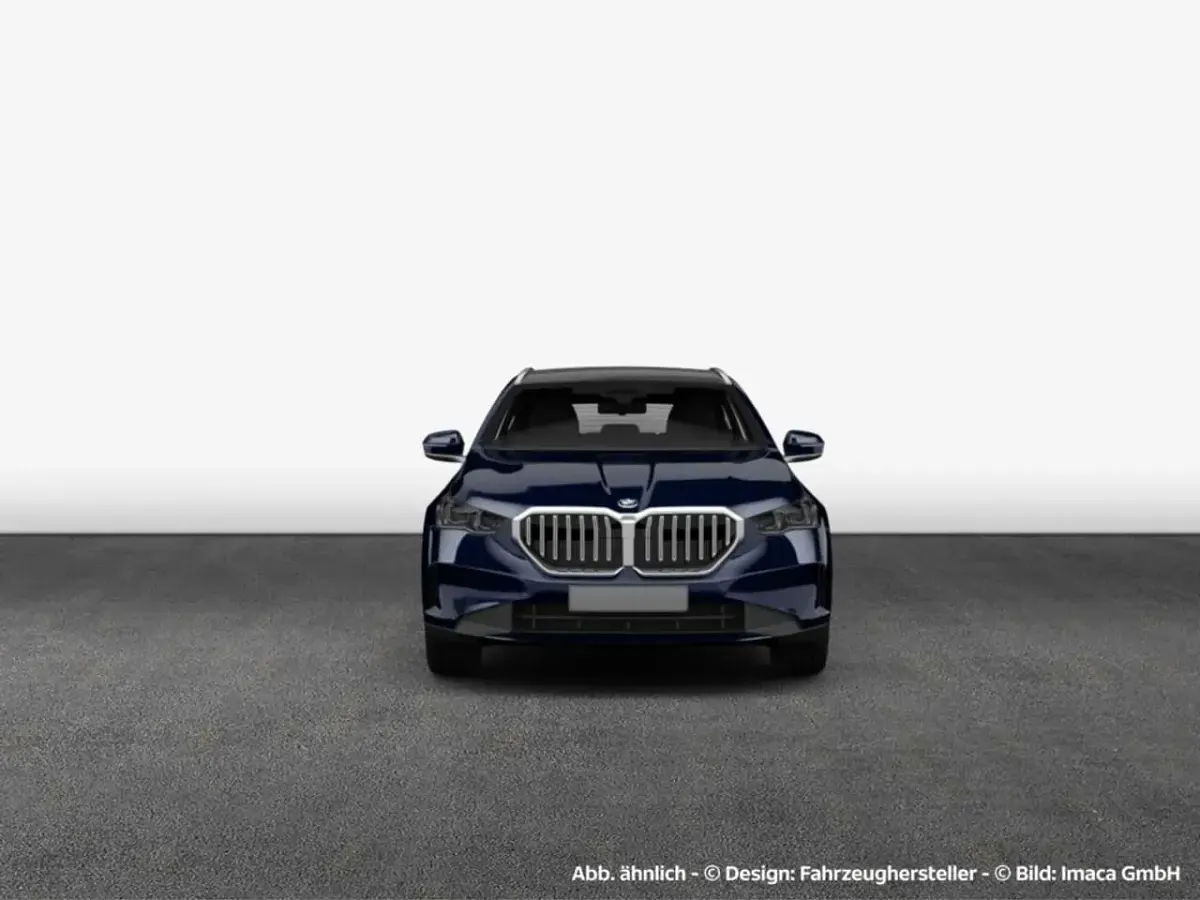 Gebraucht BMW 540 Performance 286 PS (210 kW) 2025 Black sapphire metallic Kombi