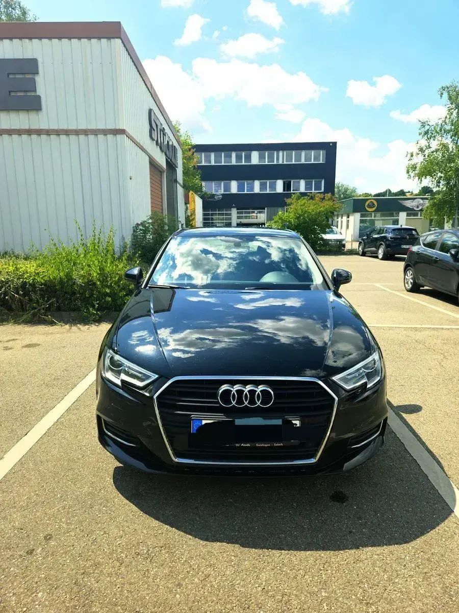 Gebraucht Audi A3 116 PS (85 kW) 2017 Schwarz Limousine