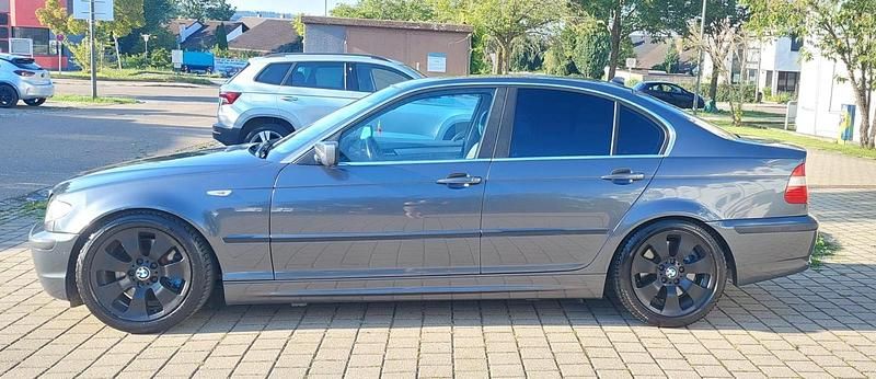 Gebraucht BMW 330 231 PS (169 kW) 2001 Grau Limousine