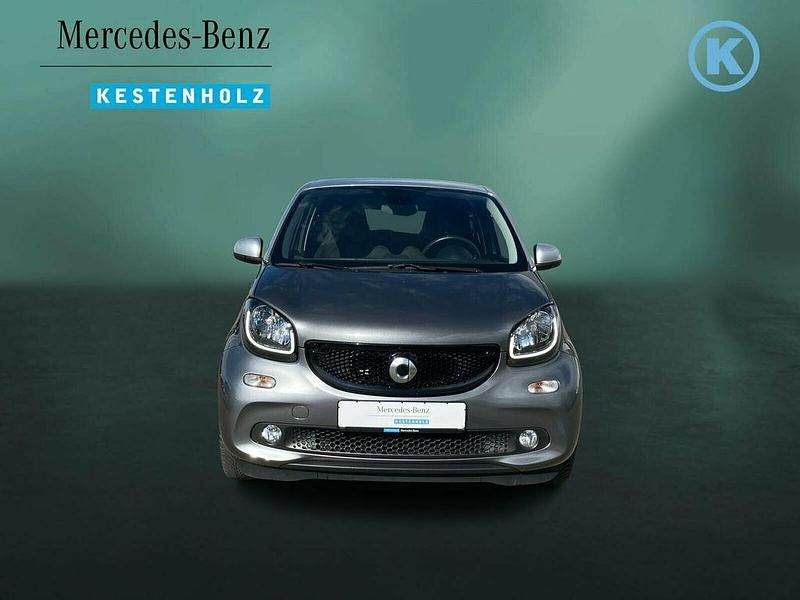 Gebraucht Smart ForFour Passion 90 PS (66 kW) 2019 Graphite grey Kleinwagen
