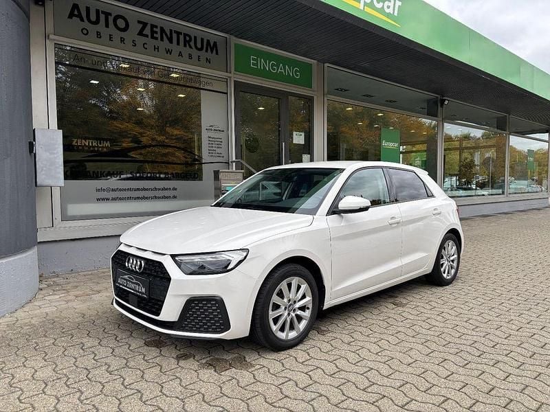 Weiß Gebraucht 2020 Audi A1 Sportback Comfort Kleinwagen | 16.990 € (Etwas zu teuer) - Bild 1/4