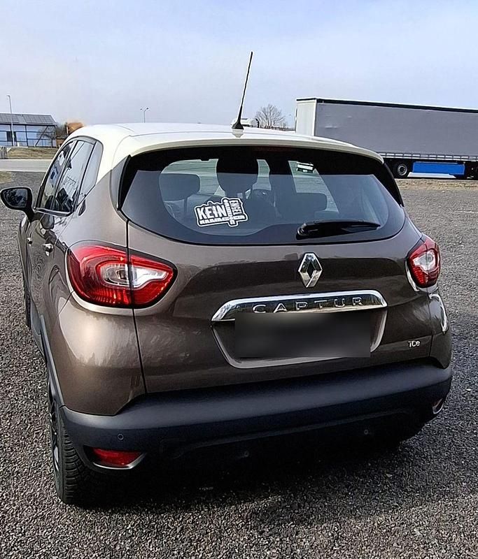 Gebraucht Renault Captur Dynamique 120 PS (88 kW) 2014 Braun SUV