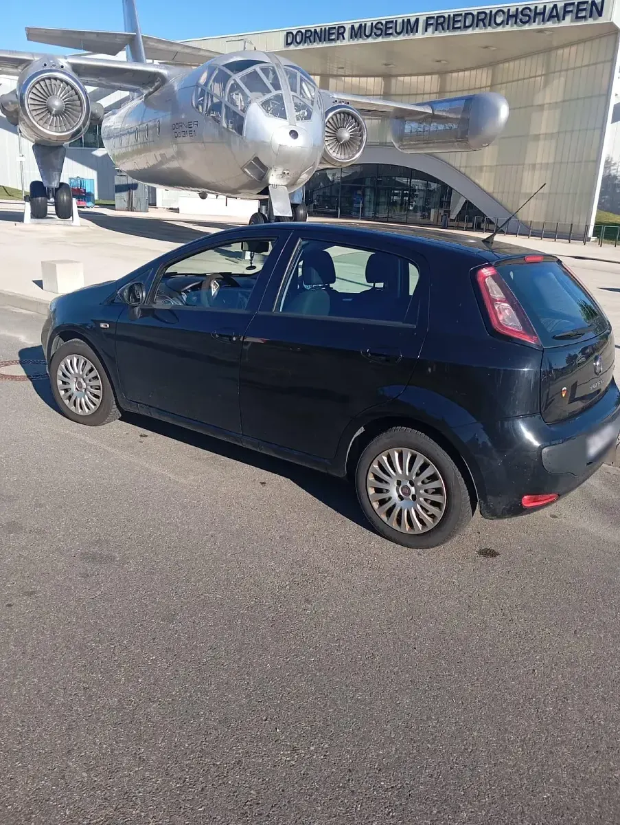Gebraucht Fiat Punto Evo 75 PS (55 kW) 2011 Schwarz Kleinwagen