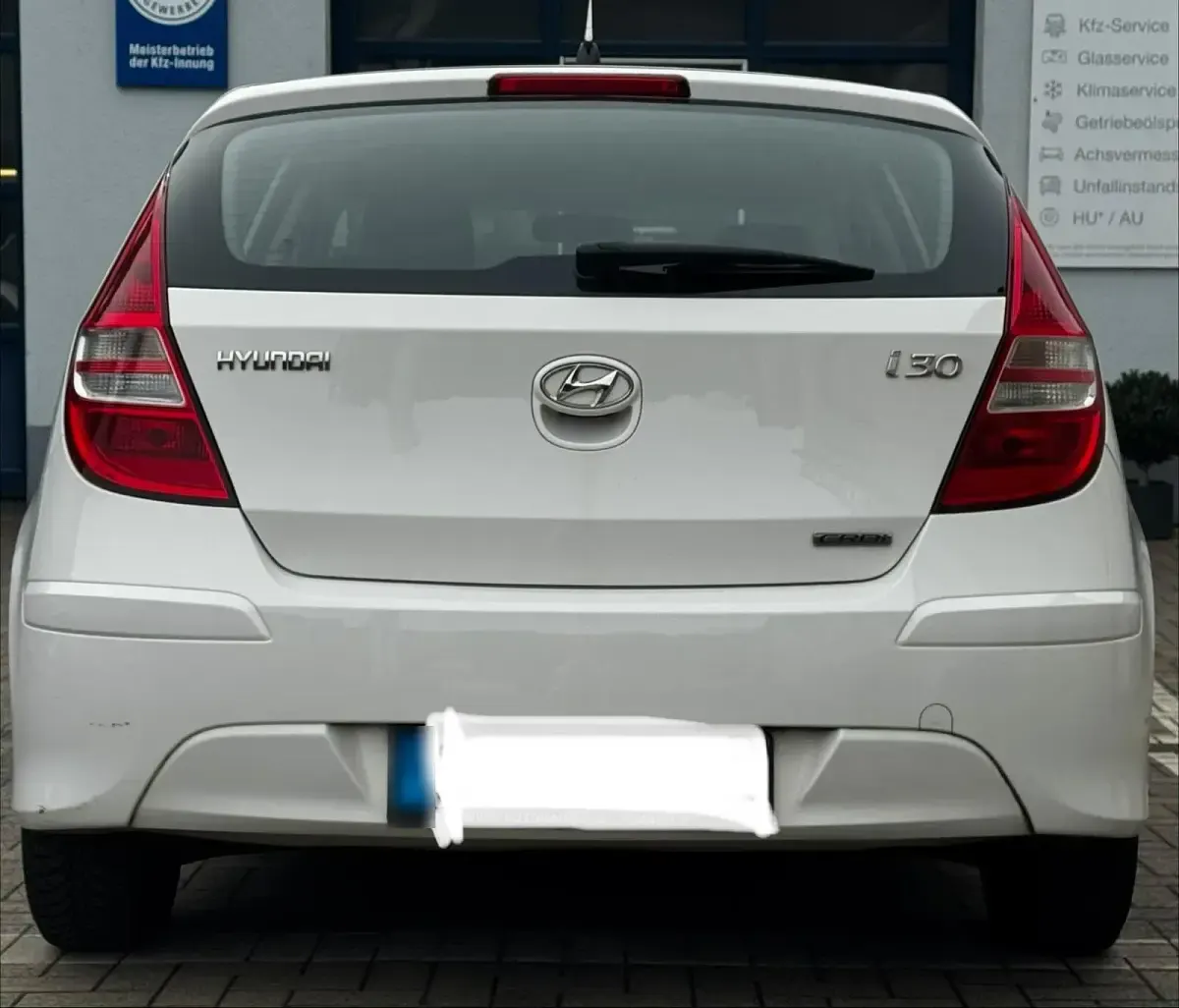 Gebraucht Hyundai i30 90 PS (66 kW) 2011 Weiß Coupé