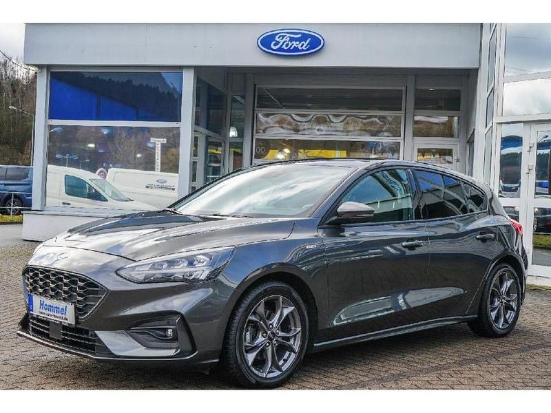 Gebraucht Ford Focus 125 PS (91 kW) 2021 Magneticgrau (metallic) (metallic) Limousine