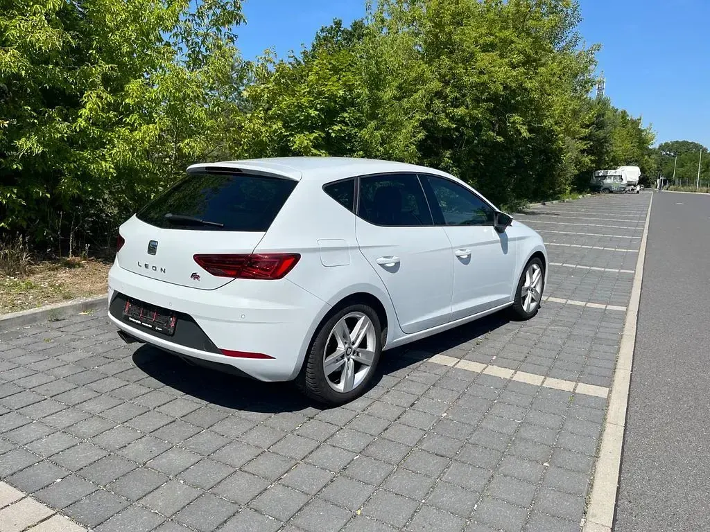 Gebraucht Seat Leon FR 190 PS (139 kW) 2019 Weiß Limousine