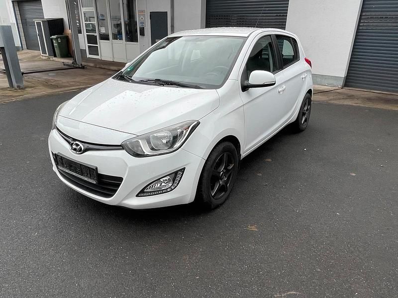 Gebraucht 2014 Hyundai i20 Kleinwagen | 7.299 € (Guter Preis) - Bild 1/4