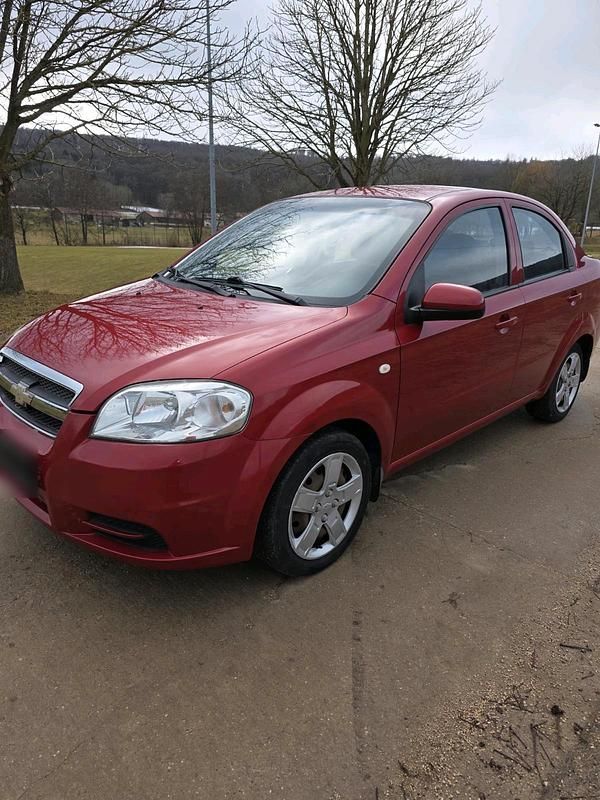 Używany Chevrolet Aveo 105 KM (77 kW) 2009 Czerwony Sedan/Limuzyna