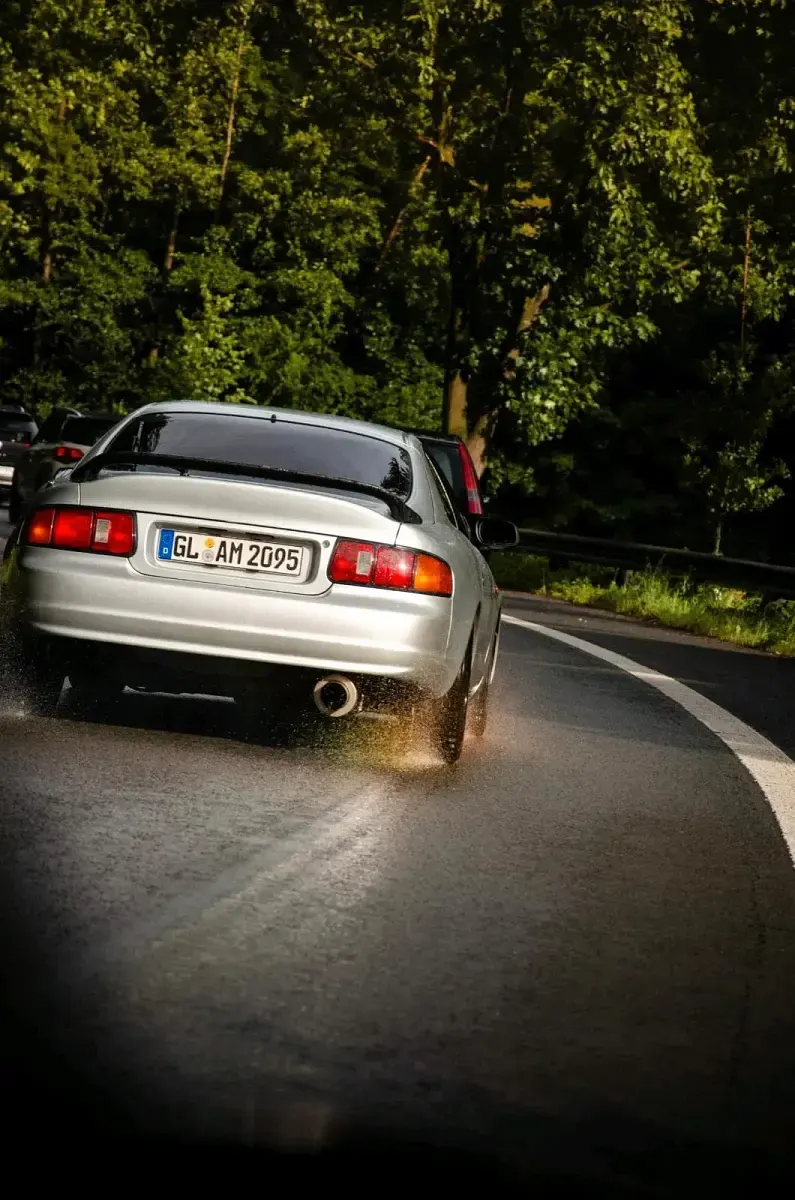 Second-hand Toyota Celica T2 120 CP (88 kW) 1995 Argintiu Coupe