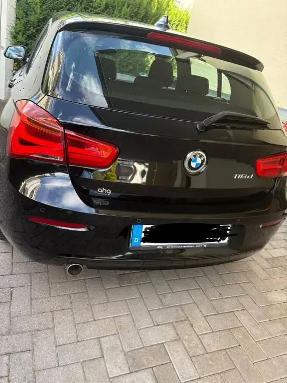 Gebraucht BMW 116 116 PS (85 kW) 2016 Schwarz Kleinwagen