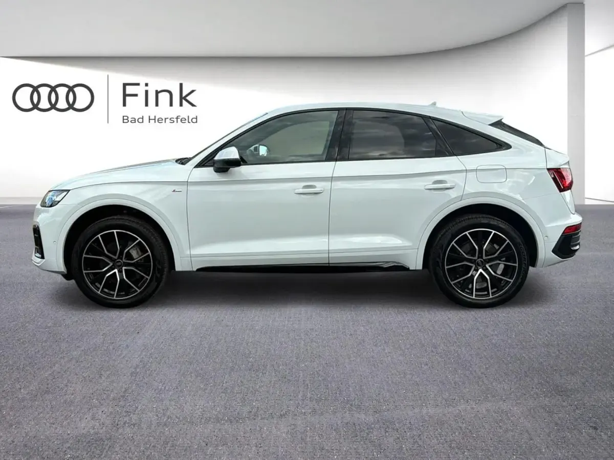 Gebraucht Audi Q5 Sportback S-Line 299 PS (219 kW) 2023 Gletscherweiß metallic SUV