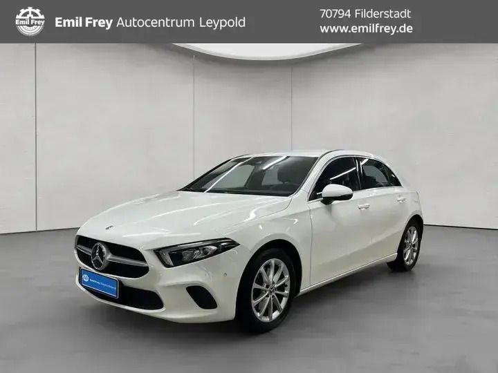 Polar white Gebraucht 2019 Mercedes A220 Progressive Limousine | 23.890 € (Fairer Preis) - Bild 1/4