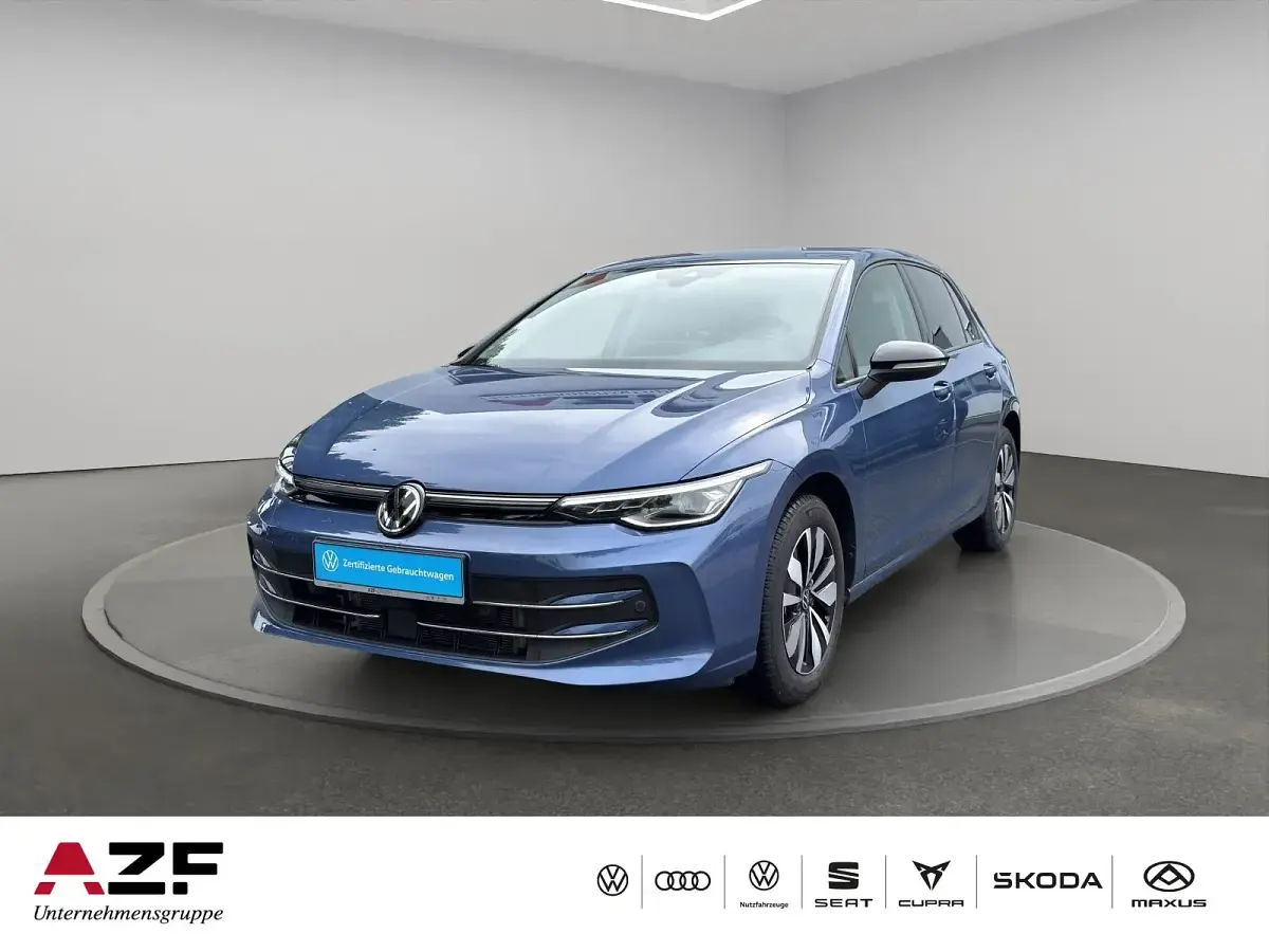 Gebraucht VW Golf VIII Life 116 PS (85 kW) 2025 Limousine
