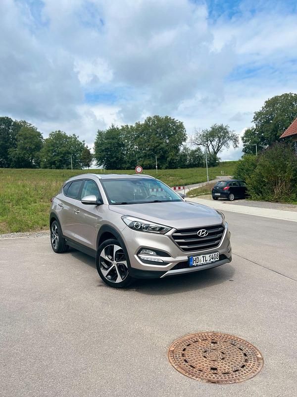 Andere farben Gebraucht 2018 Hyundai Tucson SUV | 12.300 € (Guter Preis) - Bild 1/4