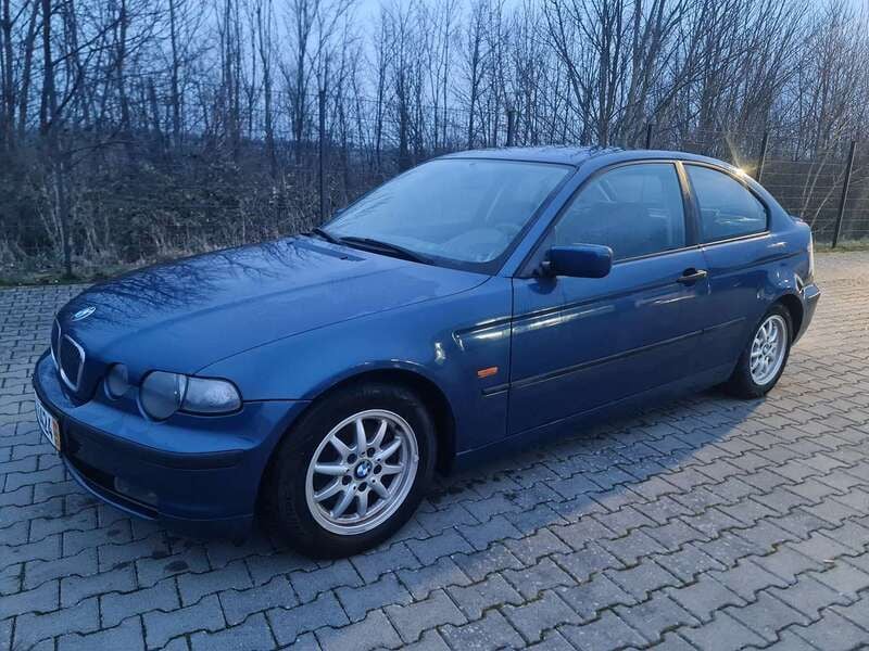 Topasblau metallic Gebraucht 2001 BMW 316 Compact Kleinwagen | 800 € (Superpreis) - Bild 1/4