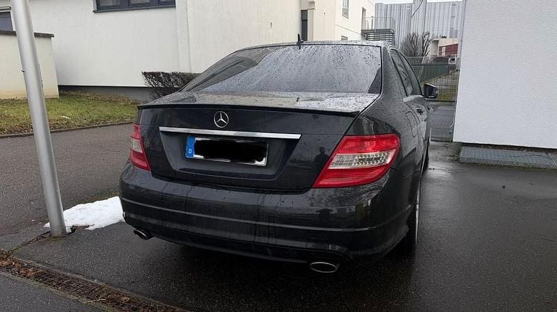 Gebraucht Mercedes C300 231 PS (169 kW) 2010 Schwarz Limousine