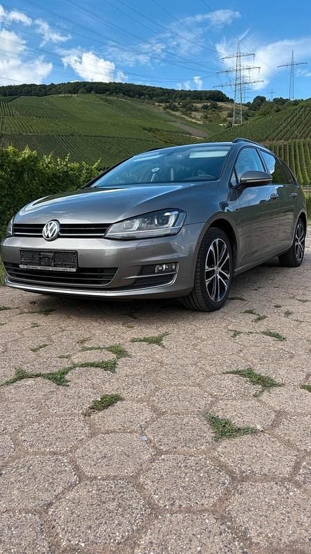 Braun Gebraucht 2015 VW Golf VII Kombi | 7.000 € (Superpreis) - Bild 1/4