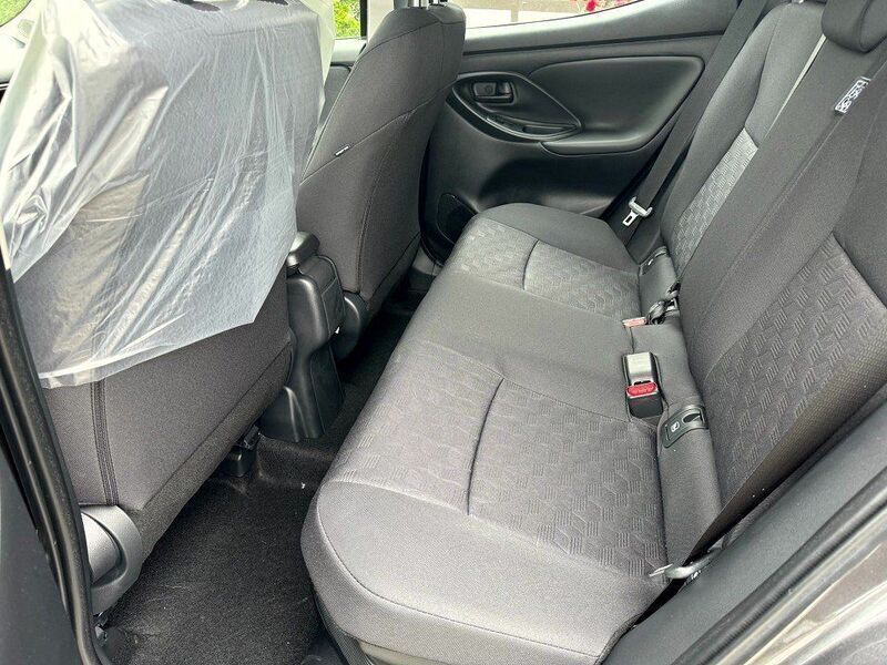 Gebraucht Mazda 2 116 PS (85 kW) 2024 Grau Limousine