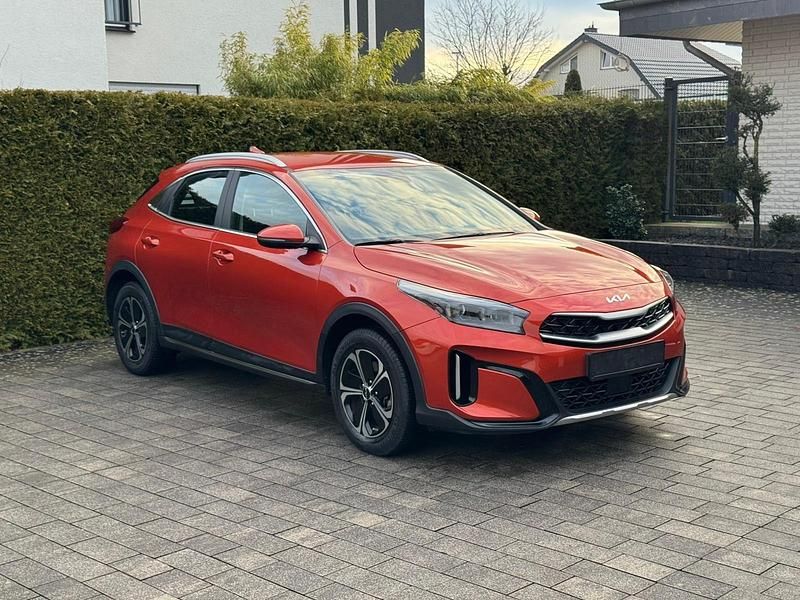 Gebraucht Kia XCeed Vision 141 PS (103 kW) 2022 Orange SUV