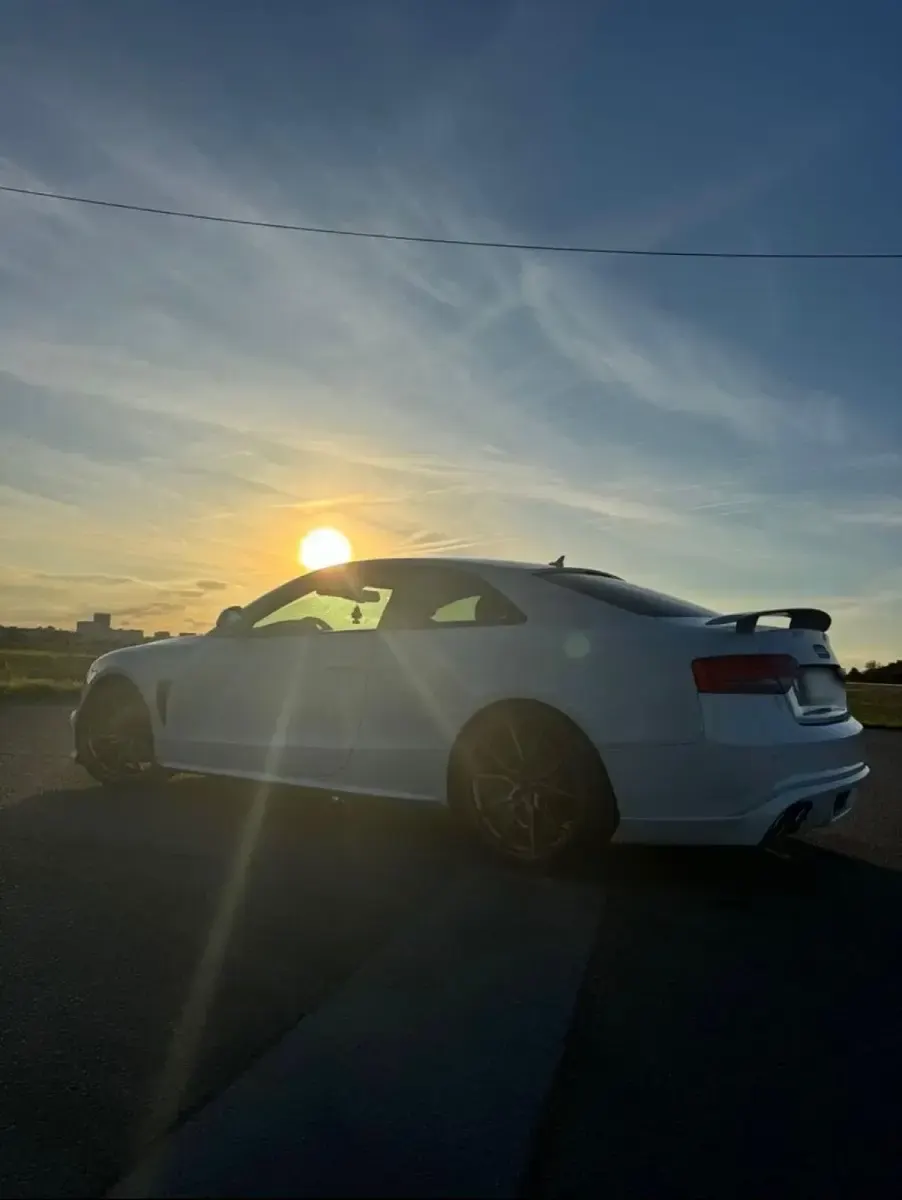 Używany Audi A5 S-Line 239 KM (175 kW) 2011 Biały Coupe