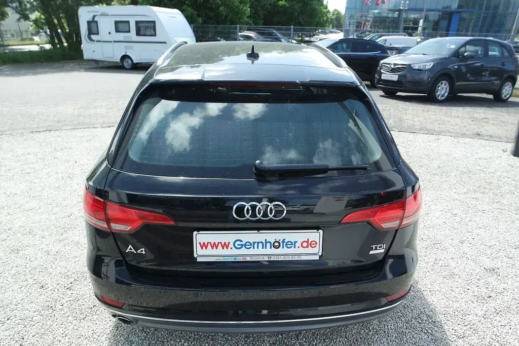 Gebraucht Audi A4 Sport 150 PS (110 kW) 2016 Schwarz Kombi