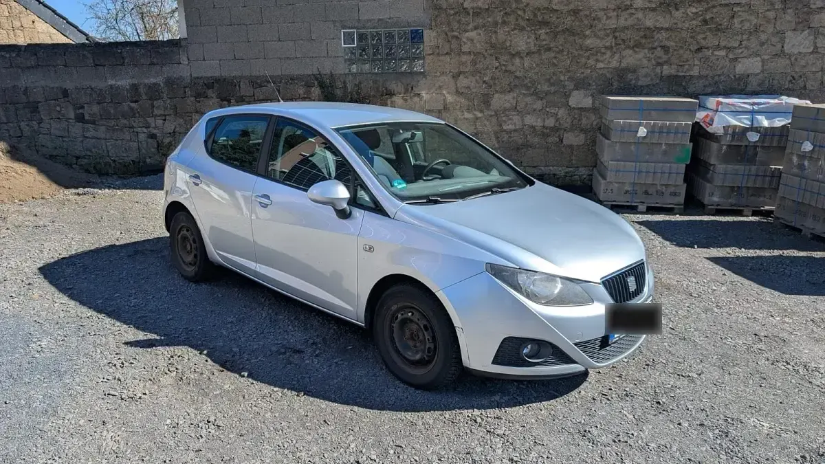 Gebraucht Seat Ibiza 86 PS (63 kW) 2011 Silber Kleinwagen