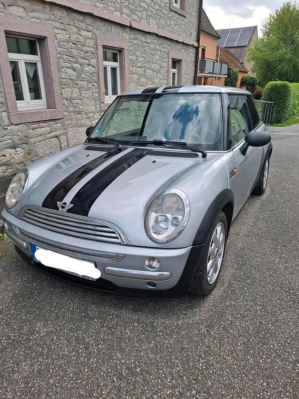 Silber Gebraucht 2003 Mini ONE Kleinwagen | 1.250 € (Fairer Preis) - Bild 1/4