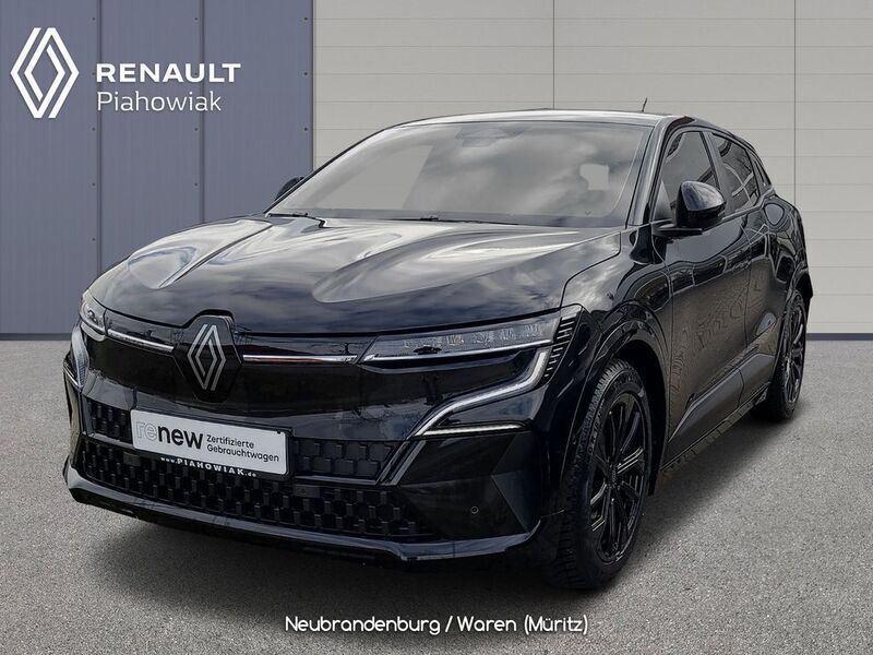 Black pearlschwarz Gebraucht 2022 Renault Mégane Limousine | 26.485 € (Guter Preis) - Bild 1/4