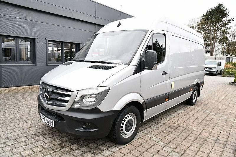 Gebraucht Mercedes Sprinter 163 PS (119 kW) 2018 Silber Van