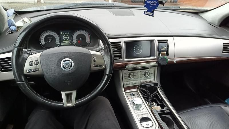 Gebraucht Jaguar XF 274 PS (201 kW) 2010 Grau Limousine