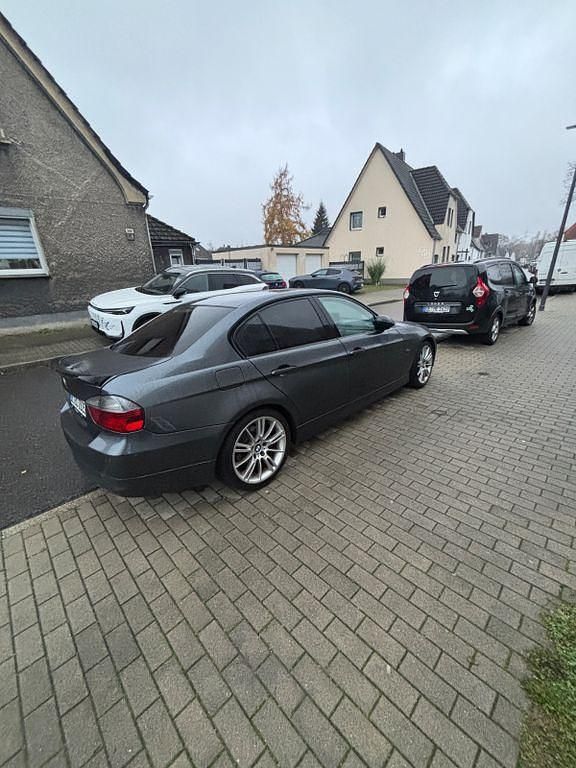 Gebraucht BMW 318 M Performance 129 PS (94 kW) 2007 Grau Limousine