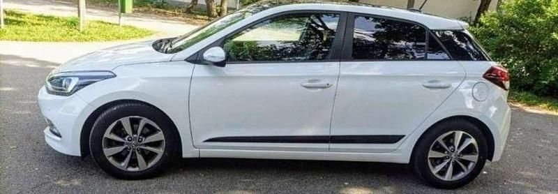 Gebraucht Hyundai i20 Style 120 PS (88 kW) 2018 Weiß Limousine