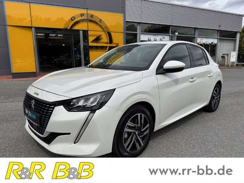 Weiss Gebraucht 2021 Peugeot 208 Allure Kleinwagen | 15.980 € (Fairer Preis) - Bild 1/4