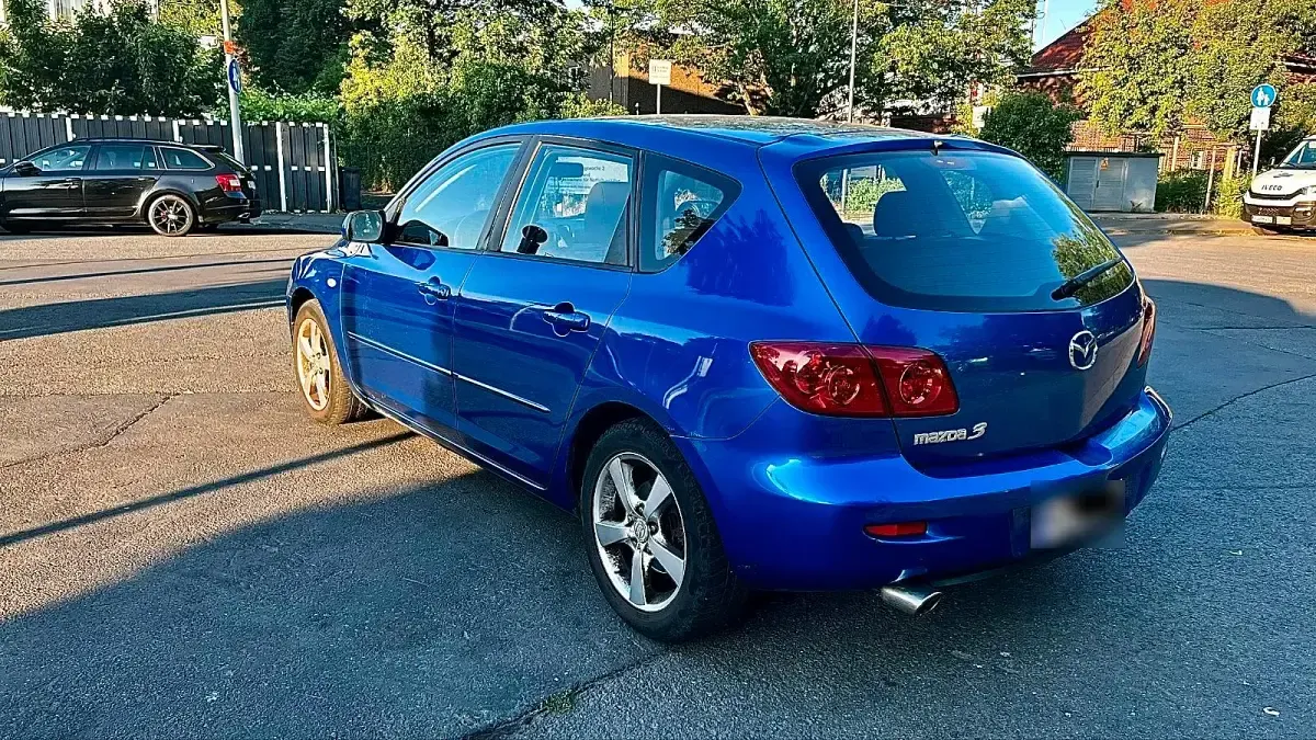 Gebraucht Mazda 3 116 PS (85 kW) 2004 Blau Kleinwagen