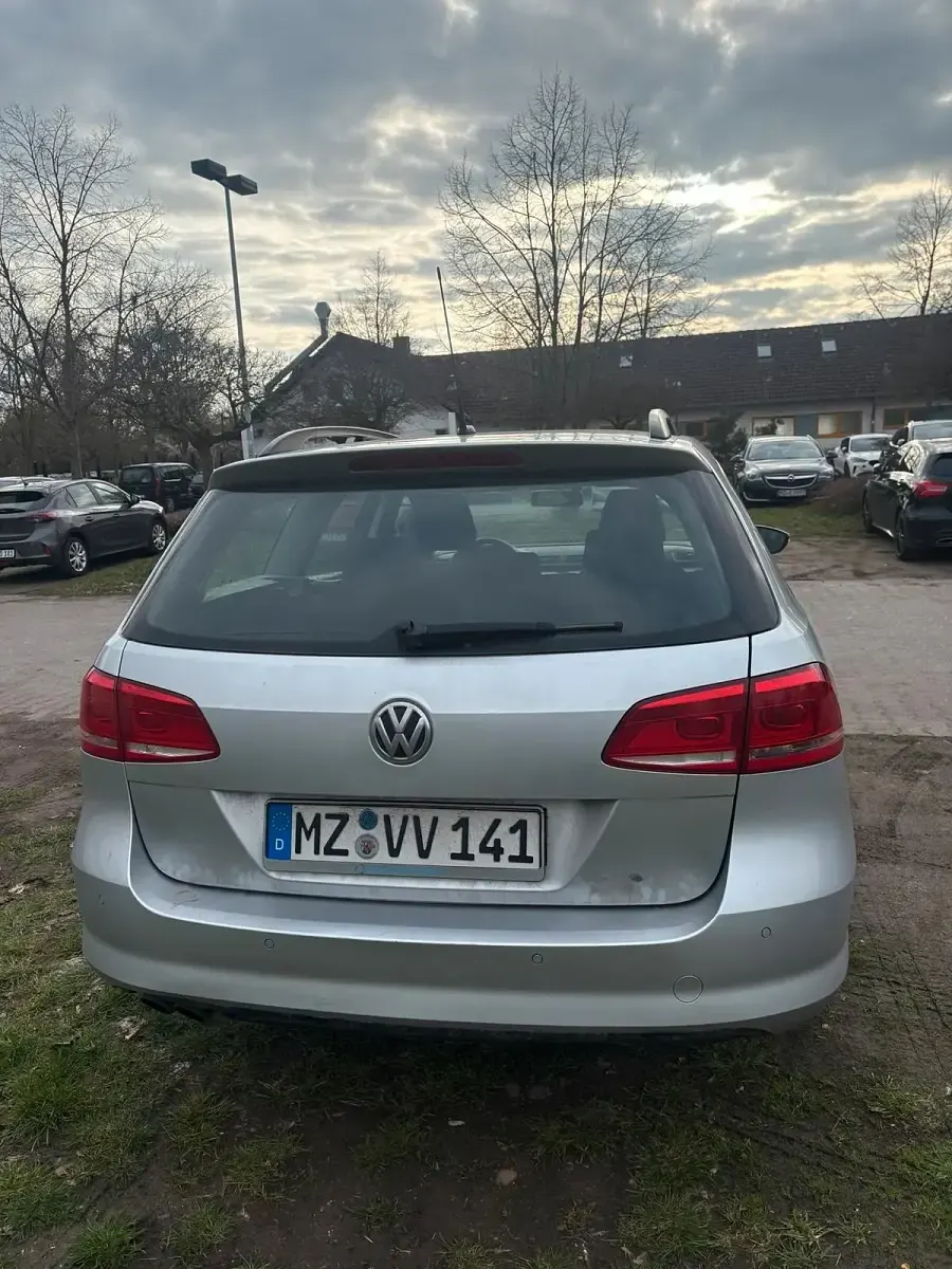 Używany VW Passat 140 KM (102 kW) 2013 Srebrny Kombi