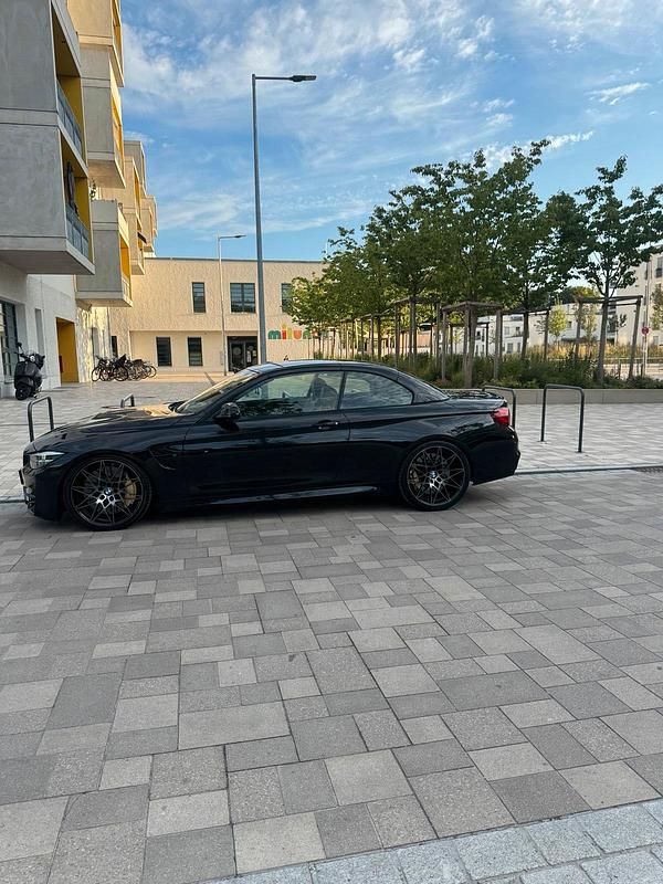 Schwarz Gebraucht 2019 BMW M4 Cabriolet Cabrio | 49.500 € (Guter Preis) - Bild 1/4