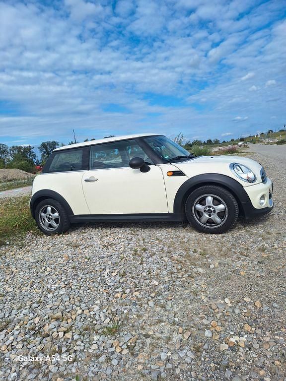 Beige Gebraucht 2011 Mini ONE Kleinwagen | 3.200 € (Guter Preis) - Bild 1/4