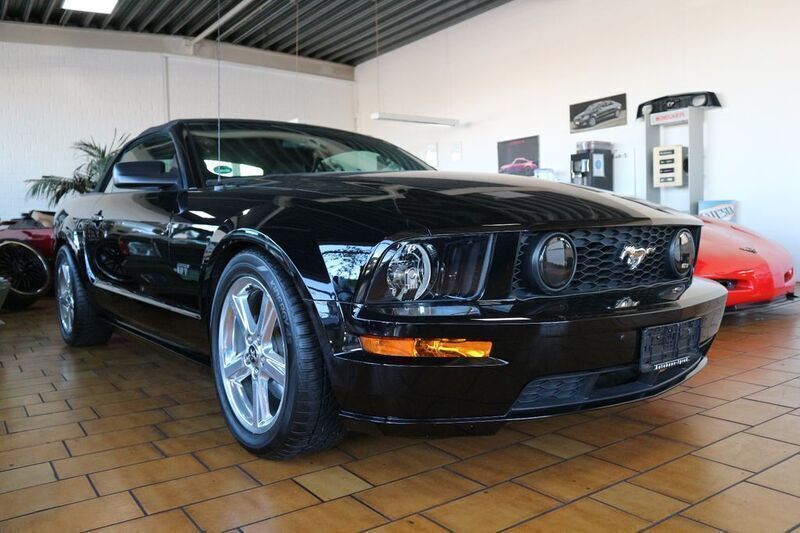 Gebraucht Ford Mustang GT 305 PS (224 kW) 2008 Schwarz Cabrio