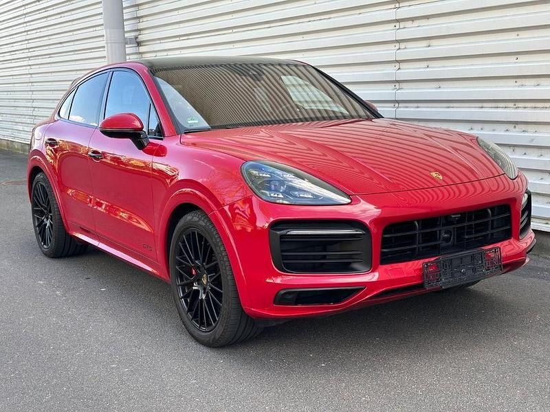 Rot Gebraucht 2022 Porsche Cayenne Coupe Coupé | 79.990 € - Bild 1/4