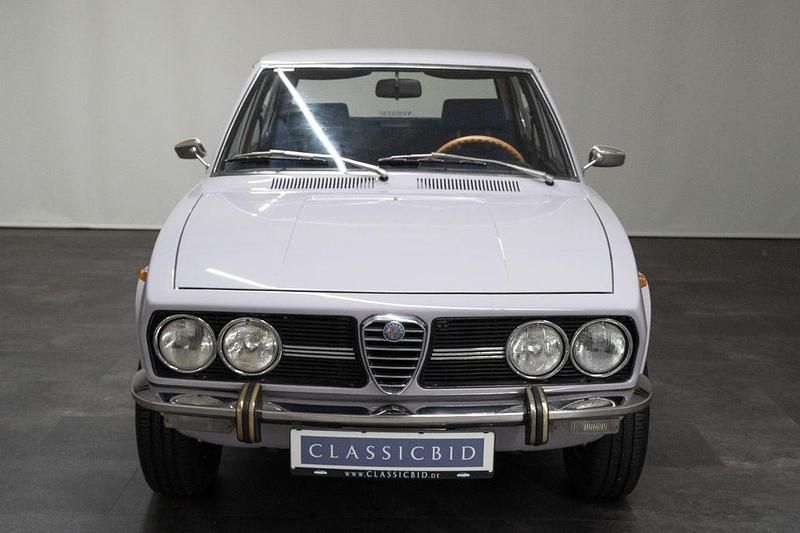 Gebraucht Alfa Romeo Alfetta 121 PS (88 kW) 1972 Grau Limousine
