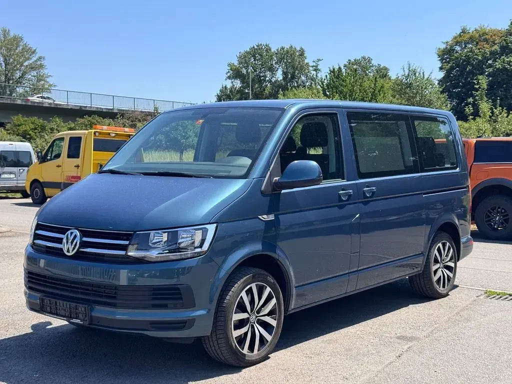 Gebraucht VW Multivan Comfortline 204 PS (150 kW) 2016 Grün Van / Kleinbus