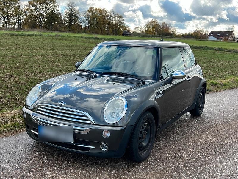 Grau Gebraucht 2006 Mini Cooper Kleinwagen | 4.790 € (Fairer Preis) - Bild 1/4