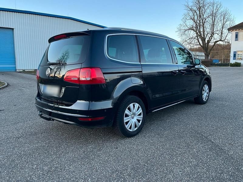 Gebraucht VW Sharan 150 PS (110 kW) 2013 Schwarz Van / Kleinbus