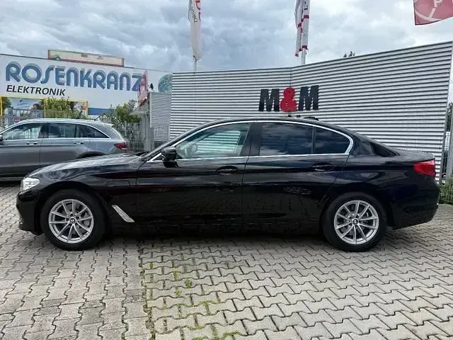 Używany BMW 530e iPerformance 252 KM (185 kW) 2019 Czarny Sedan/Limuzyna