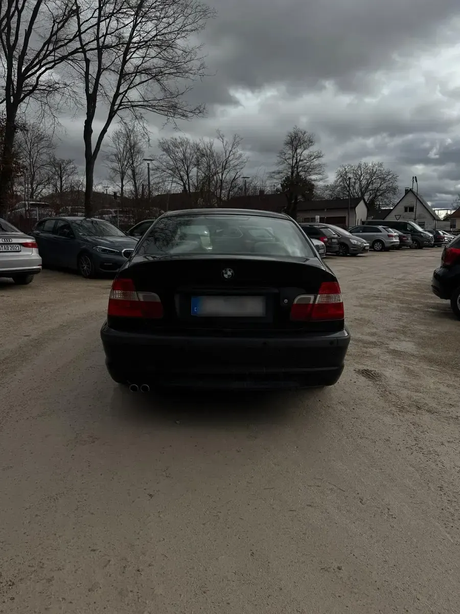 Gebraucht BMW 320 M Sport 170 PS (125 kW) 2005 Schwarz Limousine