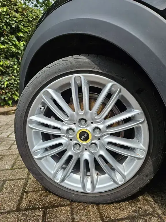 Gebraucht Mini Cooper SE 135 kW (184 PS) 2020 Schwarz Kleinwagen