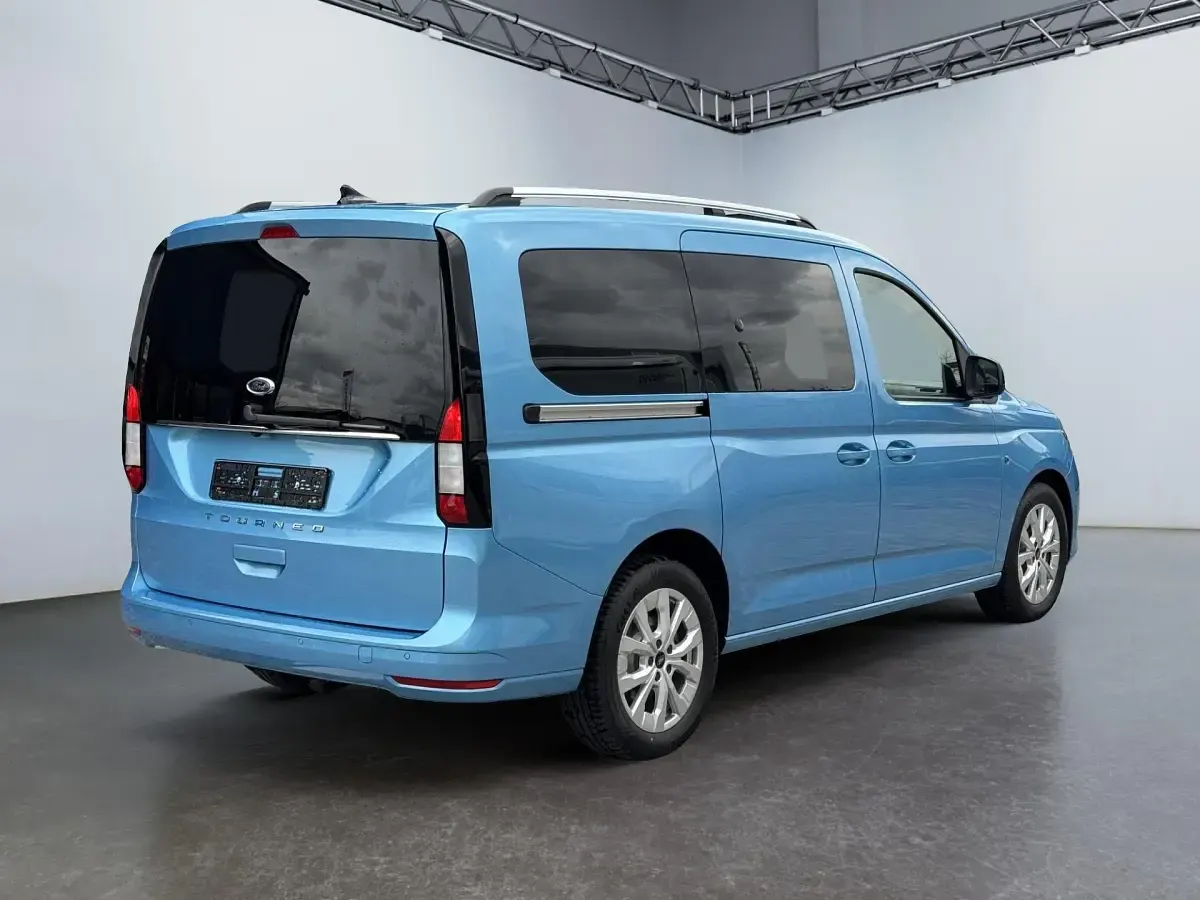 Neu Ford Grand Tourneo Connect Titanium 122 PS (89 kW) 2026 Boundless blue metallic Van / Kleinbus