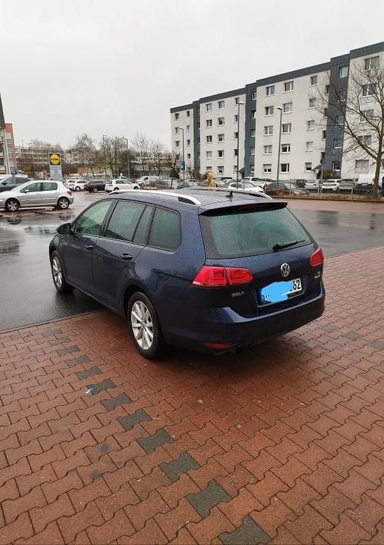Gebraucht VW Golf VII Trendline 110 PS (80 kW) 2015 Blau Kombi
