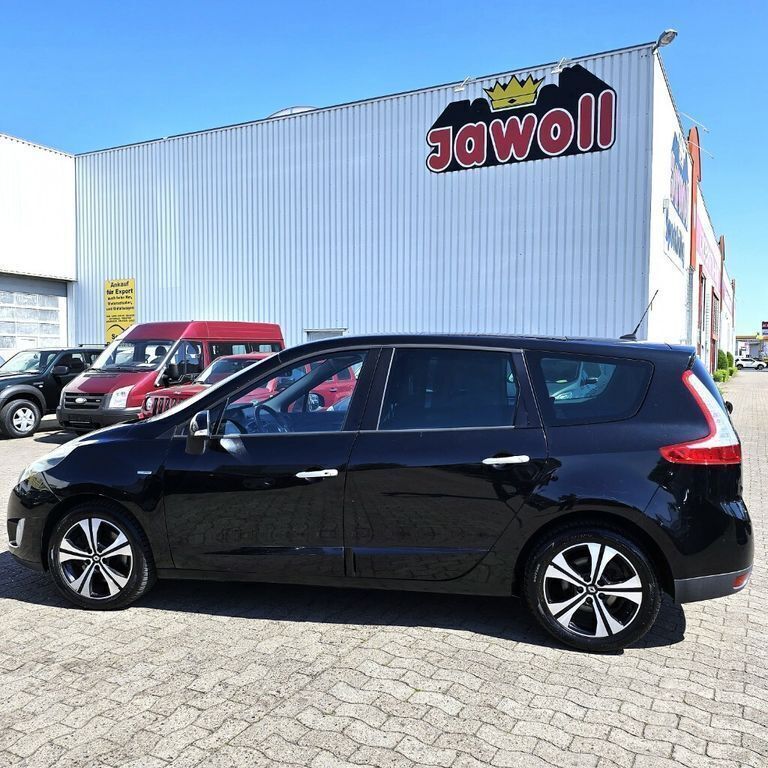 Schwarz Gebraucht 2011 Renault Scénic III Bose Edition Van / Kleinbus | 4.450 € (Guter Preis) - Bild 1/4